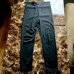 A black pair of leggings size 7-8